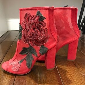 Red Rose Heels